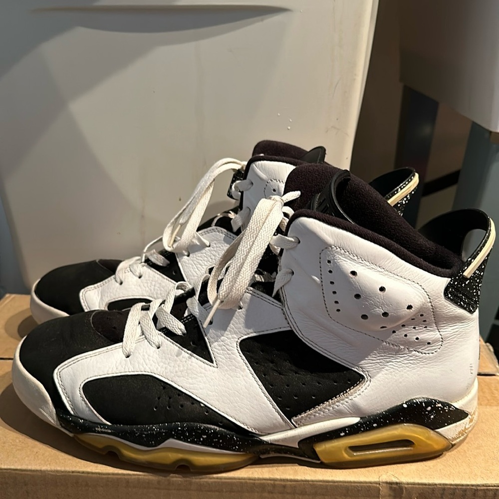 No box - Oreo Jordan 6s